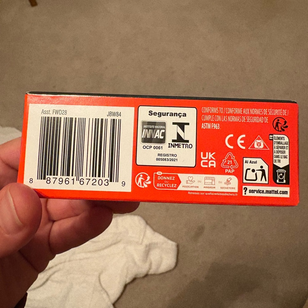 Matchbox Moving Parts 2023 Audi RS6 Avant - Picture 2 of 4